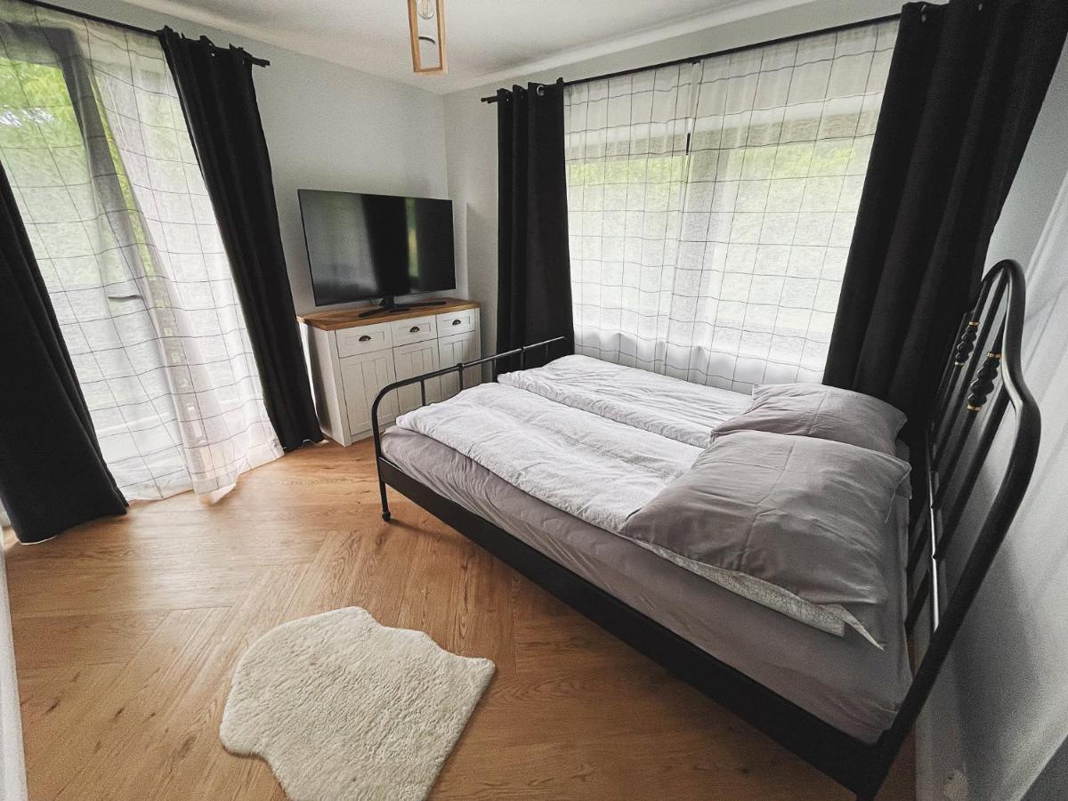 Pod Katami Kamienica (Limanowa)